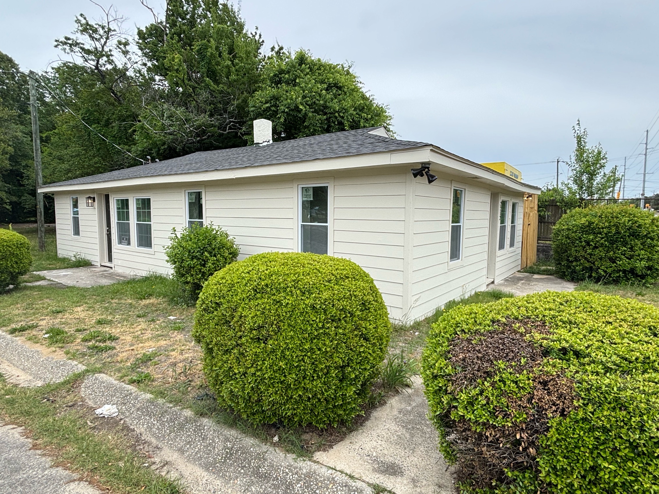 2212 Murchison Road