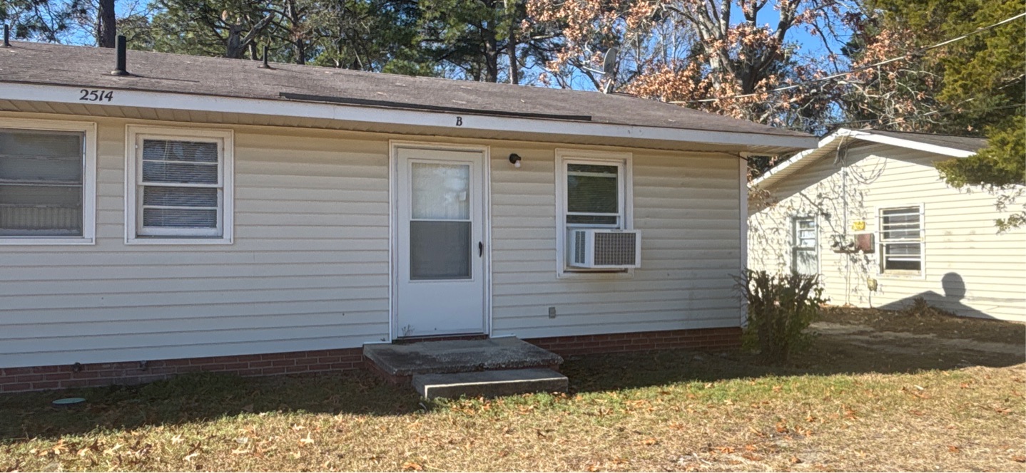 Nobie Street - 2514 B