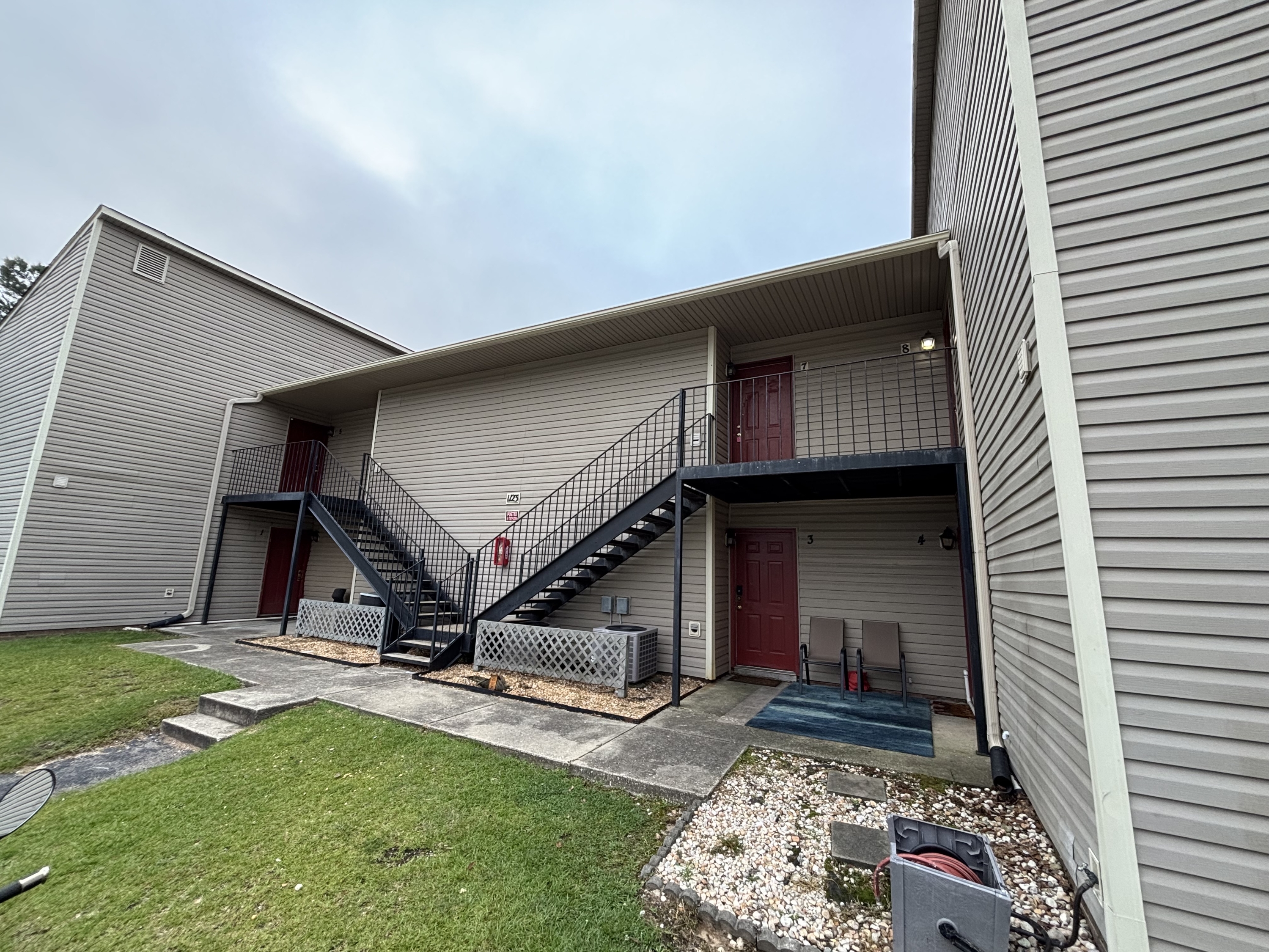 1123 Southwood Drive (NEW) - 1